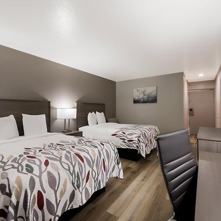 Red Roof Inn Madisonville Экстерьер фото