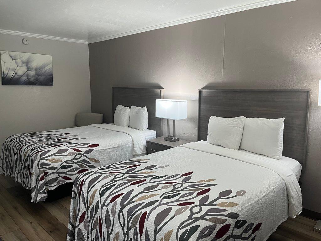 Red Roof Inn Madisonville Экстерьер фото