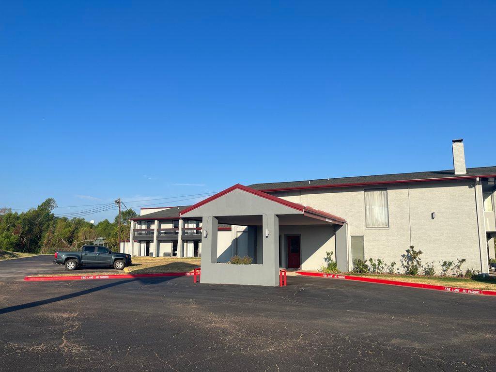 Red Roof Inn Madisonville Экстерьер фото
