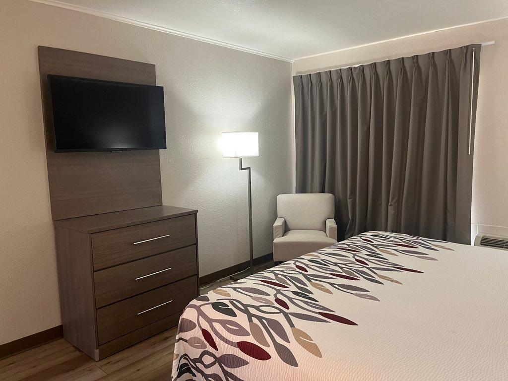 Red Roof Inn Madisonville Экстерьер фото
