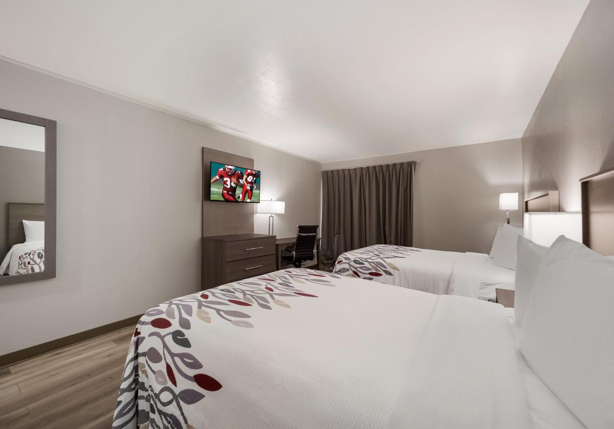 Red Roof Inn Madisonville Экстерьер фото