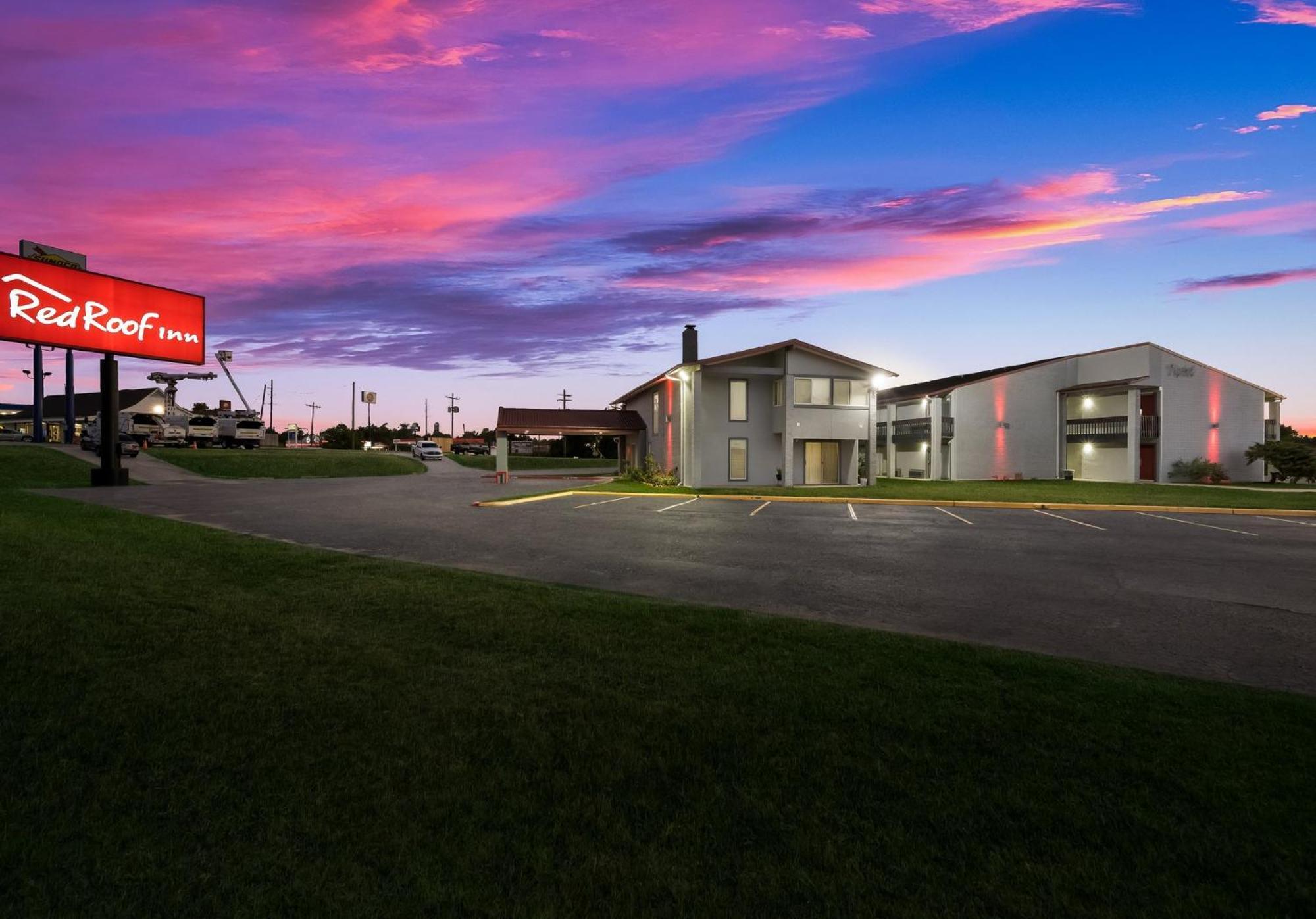Red Roof Inn Madisonville Экстерьер фото