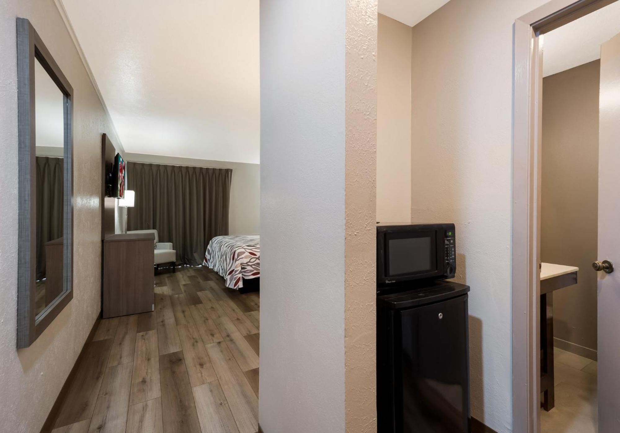 Red Roof Inn Madisonville Экстерьер фото