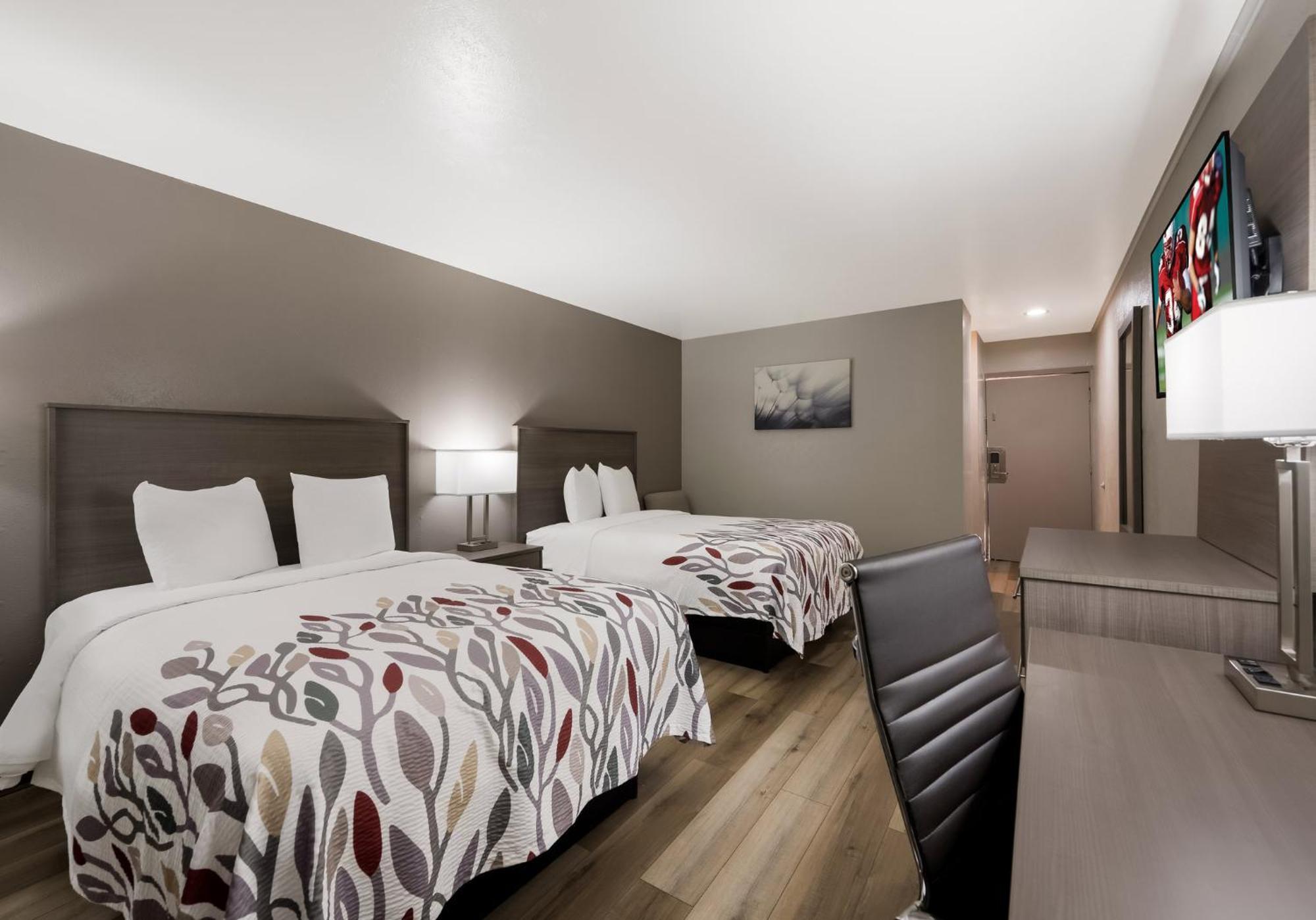 Red Roof Inn Madisonville Экстерьер фото