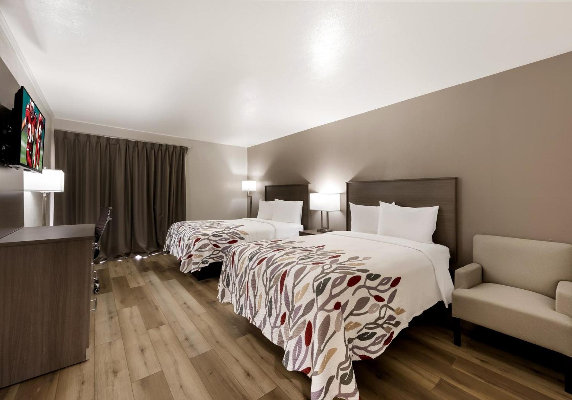 Red Roof Inn Madisonville Экстерьер фото