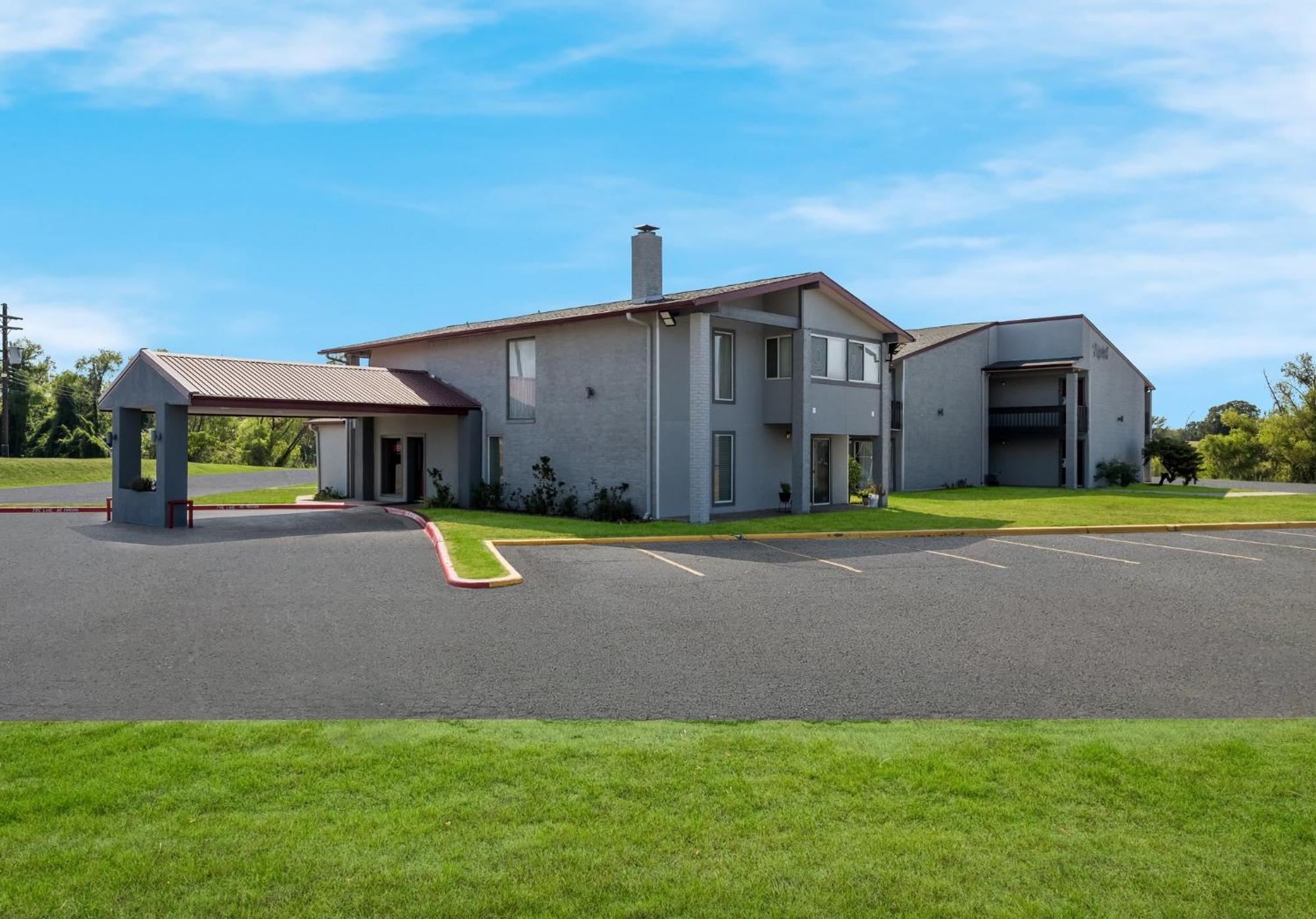 Red Roof Inn Madisonville Экстерьер фото